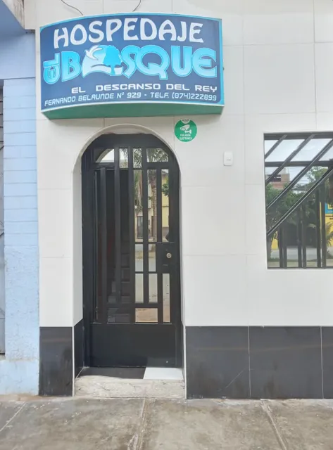 EL BOSQUE HOSTAL/ cochera