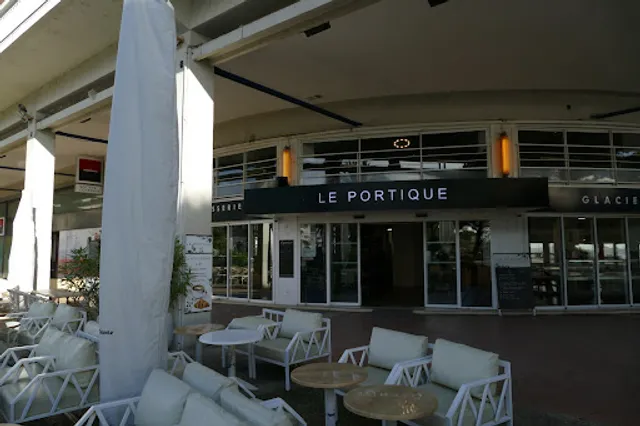 Le Portique