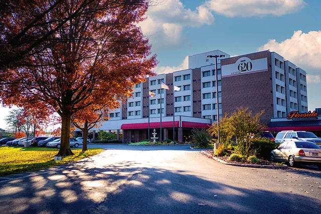 Hotel 620 at Ramada Plaza