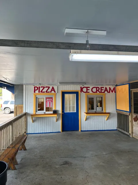Beachside Pizza & Ice Cream
