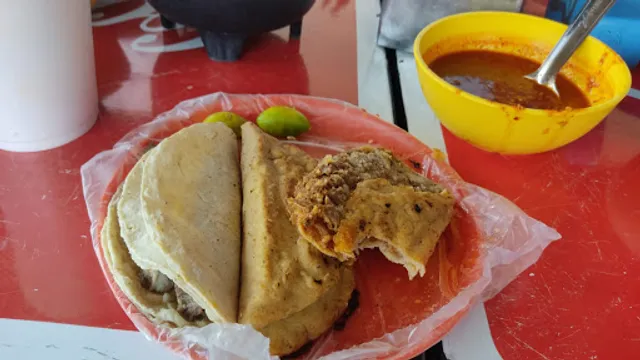 Tacos De Barbacoa "El Chino"