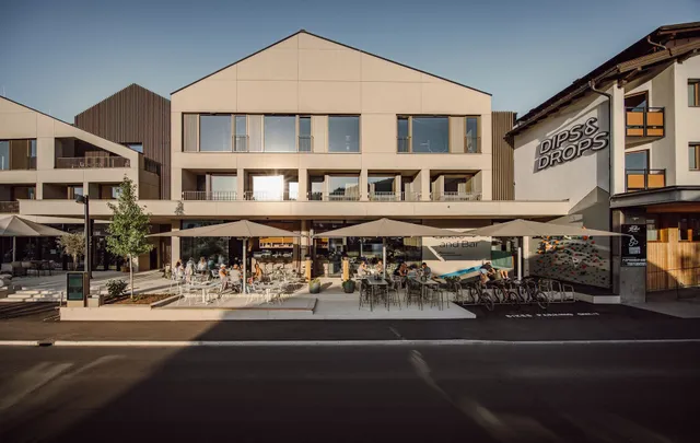 DIPS&DROPS - Hotel · Sports · Spa · Restaurants