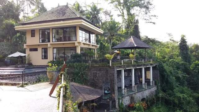 Villa Selat