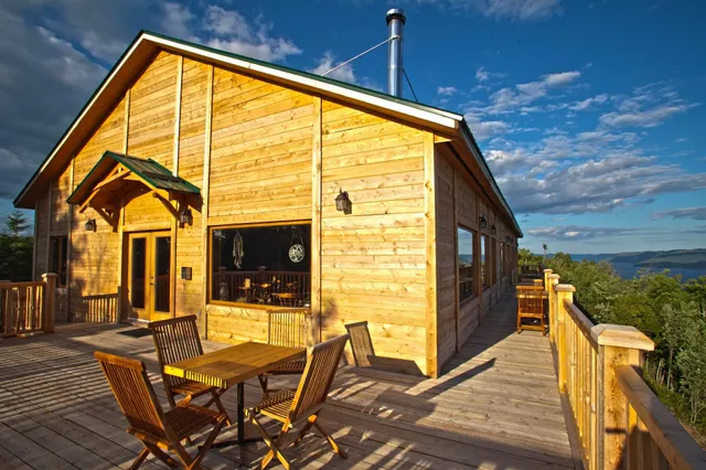 Auberge du Cap au Leste