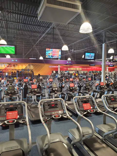 Crunch Fitness - Bensalem