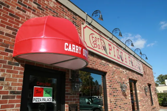 Fort Ball Pizza Palace