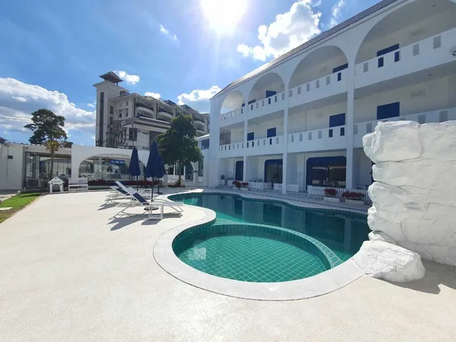 Collection O To The Sea Resort Thailand