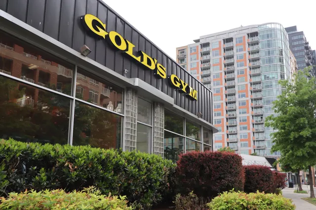 Gold's Gym