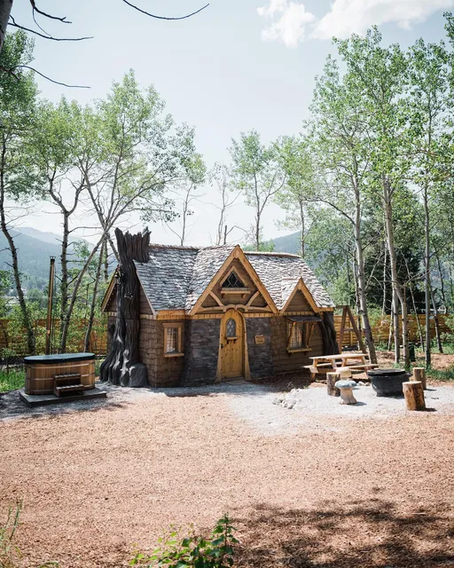 Charmed Resorts Crowsnest Pass