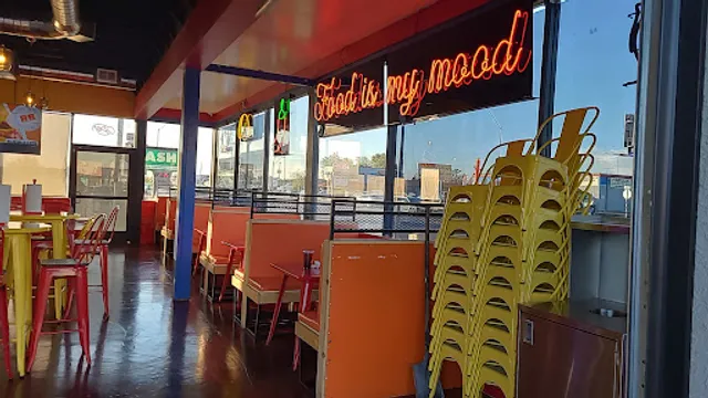 BIG BITES Restaurant