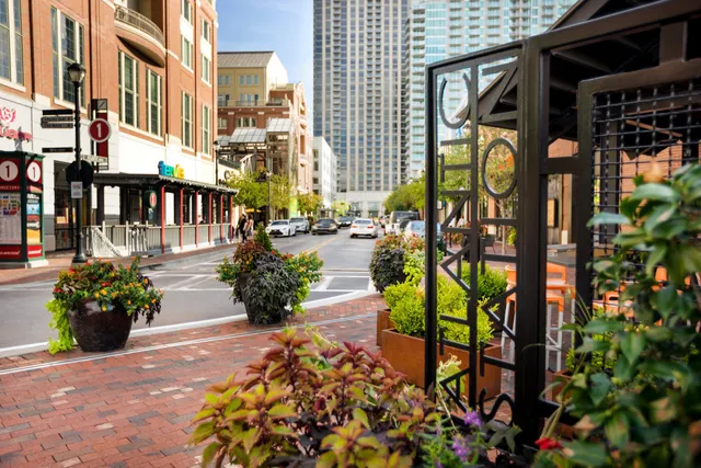 Twelve Midtown, Autograph Collection