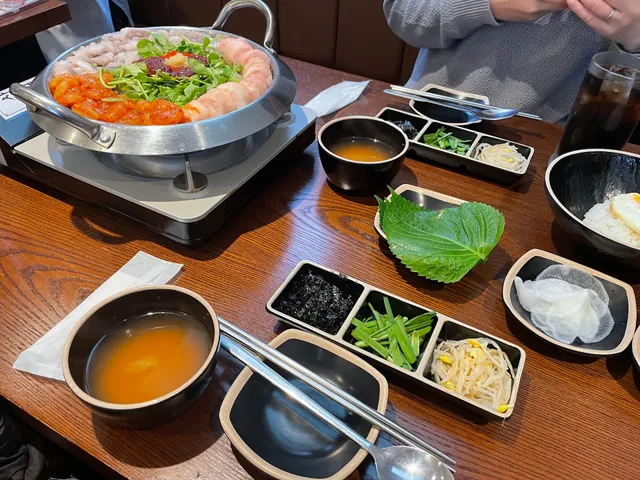 サウィ食堂 新大久保2号店