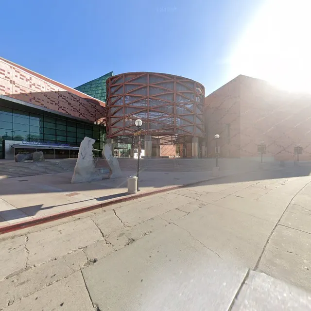 700 Exposition Park Dr