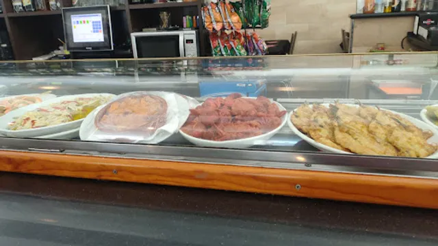 "Arkatza" Jatetxe-Kafetegia