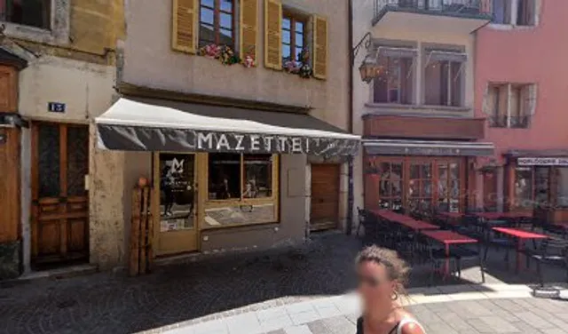 15 Fbg Sainte-Claire