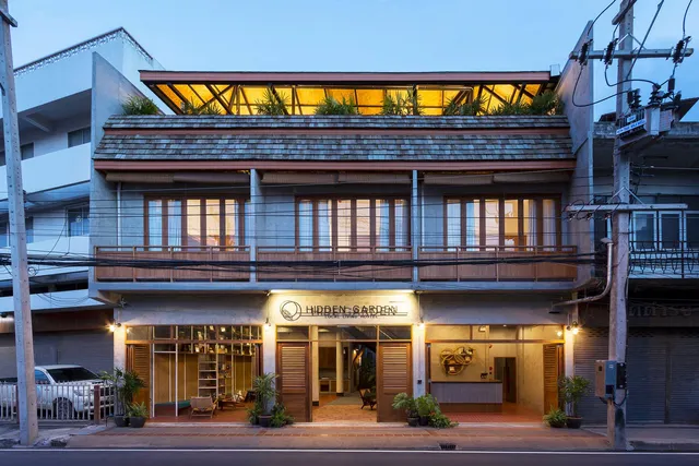 Hidden Garden Hostel
