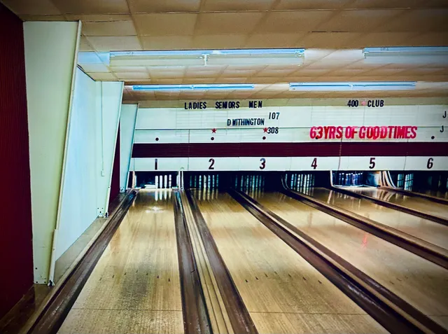 Oakland Park Bowling Lanes