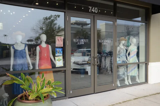 Scout & Molly's Sawgrass