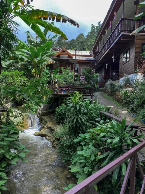 เฮือนฮิมน้ำ แม่กำปอง โฮมสเตย์