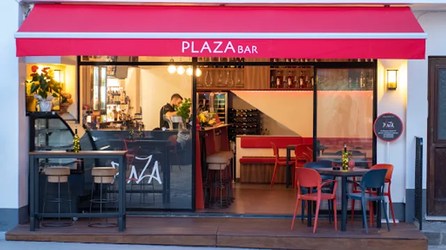 Bar Plaza