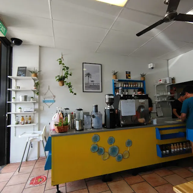 Jay's Food Emporium Kirra