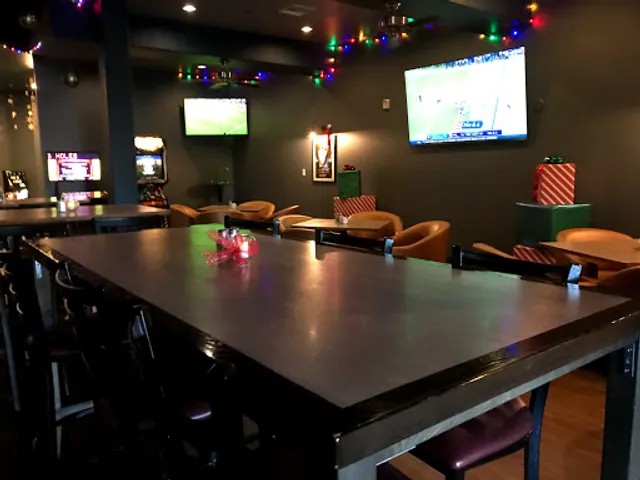 Distill - A Local Bar