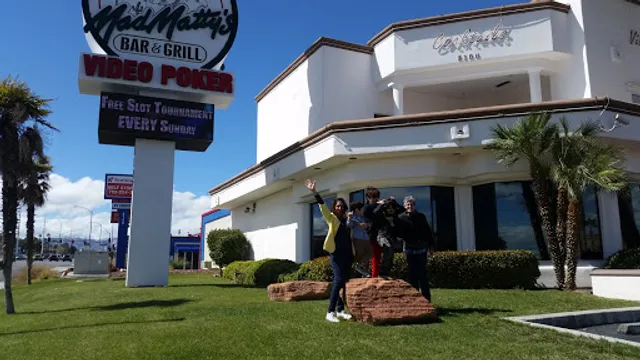 Mad Matty's Bar & Grill