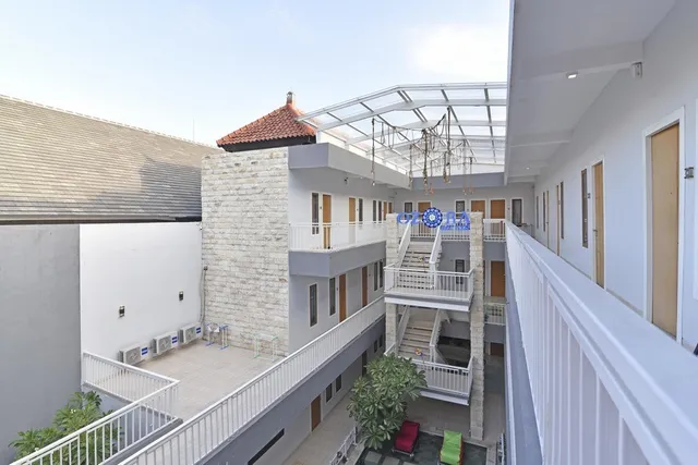 RedDoorz Plus @ Mahendradatta Denpasar