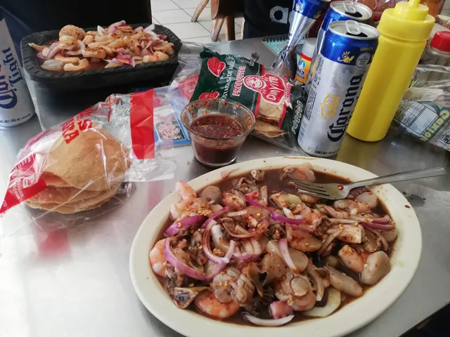 Mariscos El Aguila 2