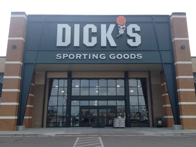 DICK'S Sporting Goods
