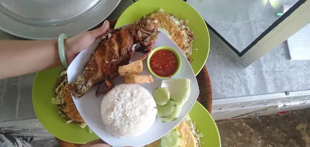 Warung AYAM GEPREK SAMBEL IJO BEJO - Halal - Muslim restaurant