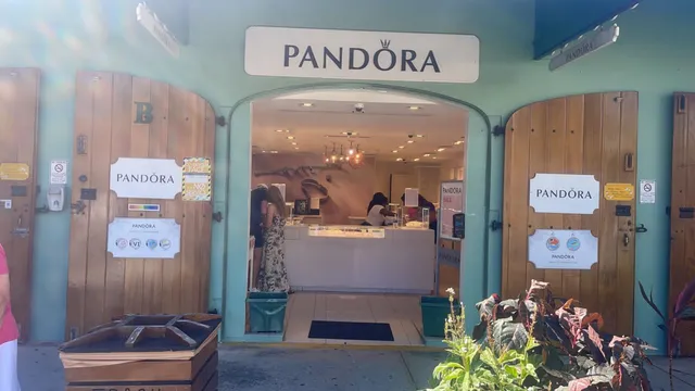 Pandora at Havensight