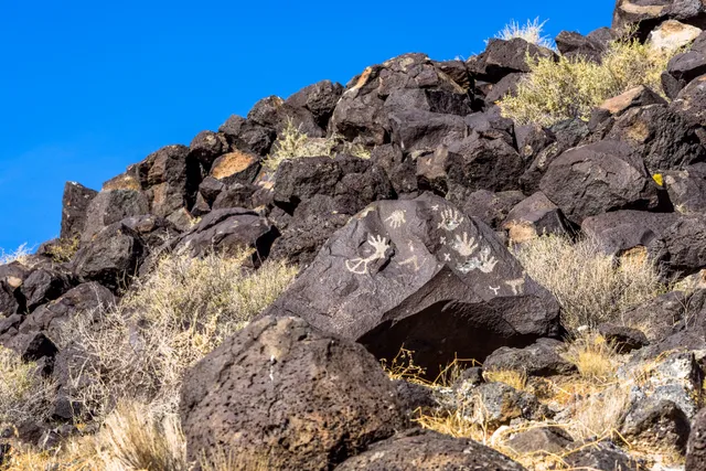 Petroglyph National Monument, Piedras Marcadas Canyon Trailhead