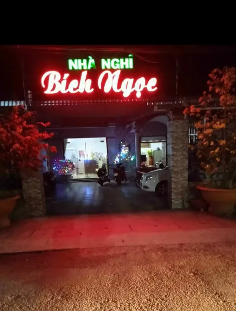 Nhà Nghỉ Bích Ngọc