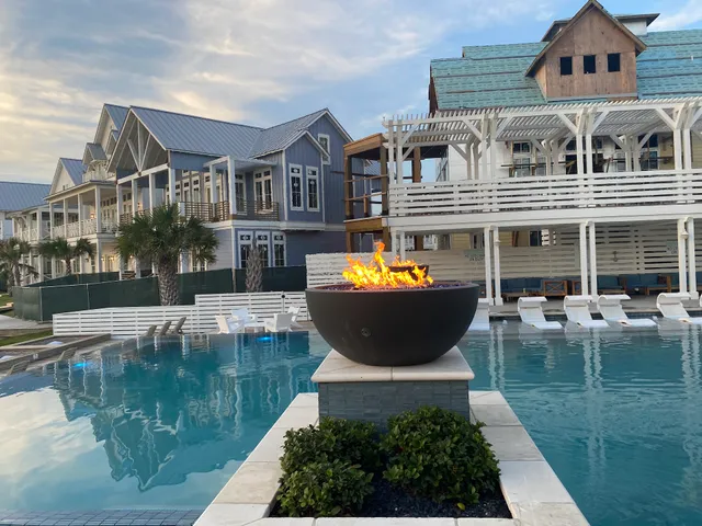 Cinnamon Shore South