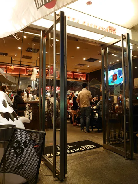 PIZZA SALVATORE CUOMO Yoyogi