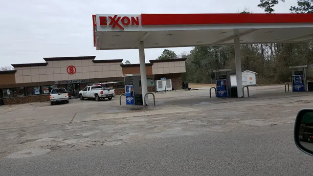 Circle S Grocery - Exxon