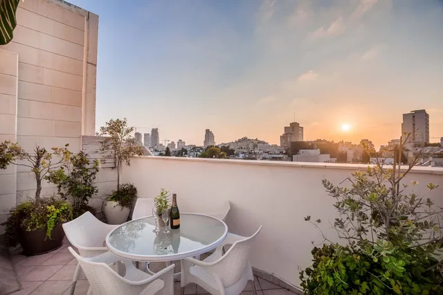 Dizengoff Suites Hotel - מלון דיזנגוף סוויטס