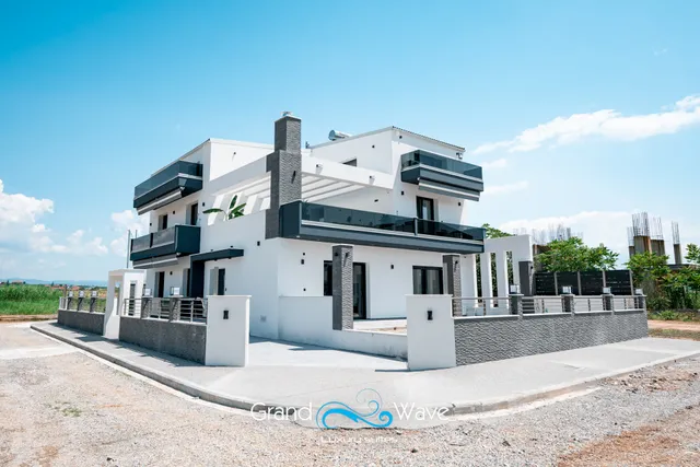 Grand Wave Luxury Suites