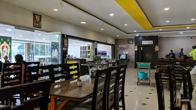 Hotel Saravanaa Bhava