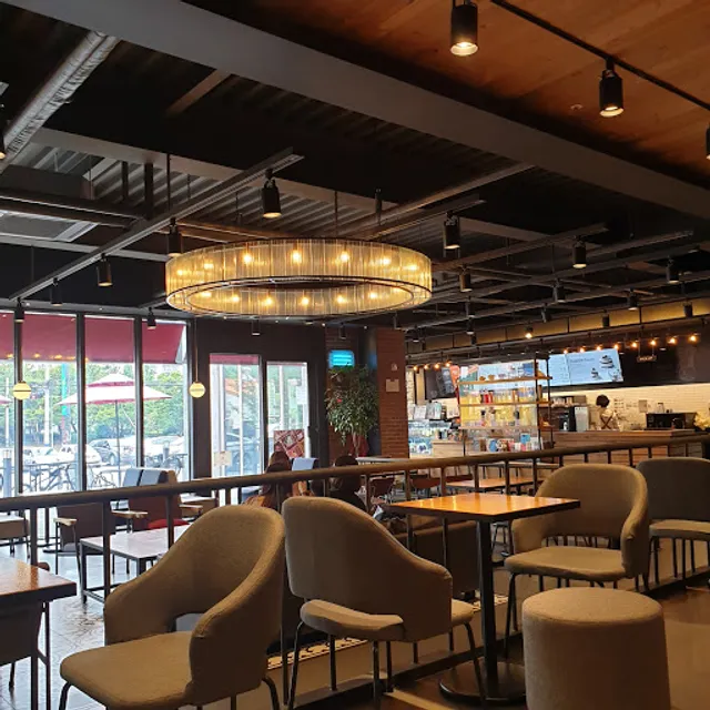 A TWOSOME PLACE (투썸플레이스) 김해외동점