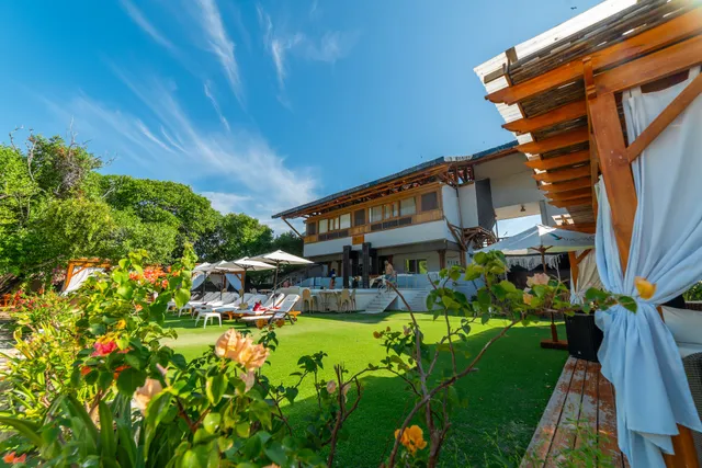 PAO PAO Hotel & Restaurant