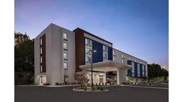 SpringHill Suites by Marriott Tuckahoe Westchester County