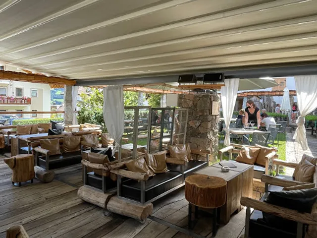 Gartencafe Tonig Bar