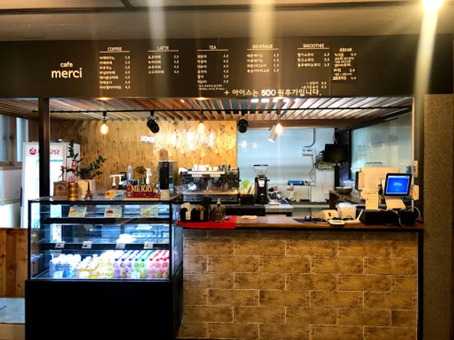 기차왕국박물관 카페