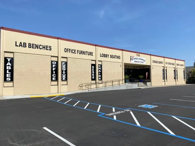 B T Express Liquidators