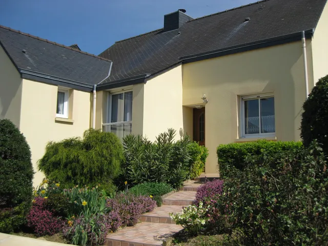 AUX PORTES DE RENNES