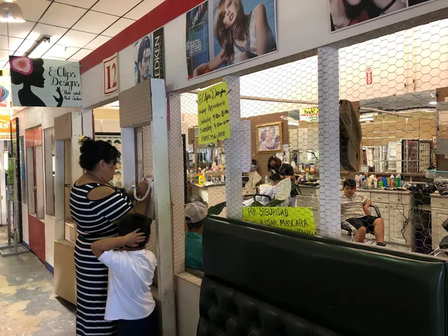 Bragg Boulevard Flea Market