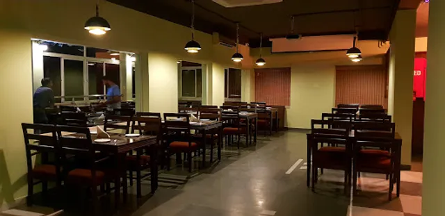 Nikki's Pub & Restaurant