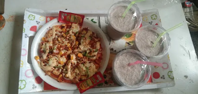 The Royal's Fast Food and Family Resturant